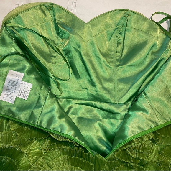 Cinderella Fit Flare Green Strapless Beaded Dress size S - Picture 5 of 8